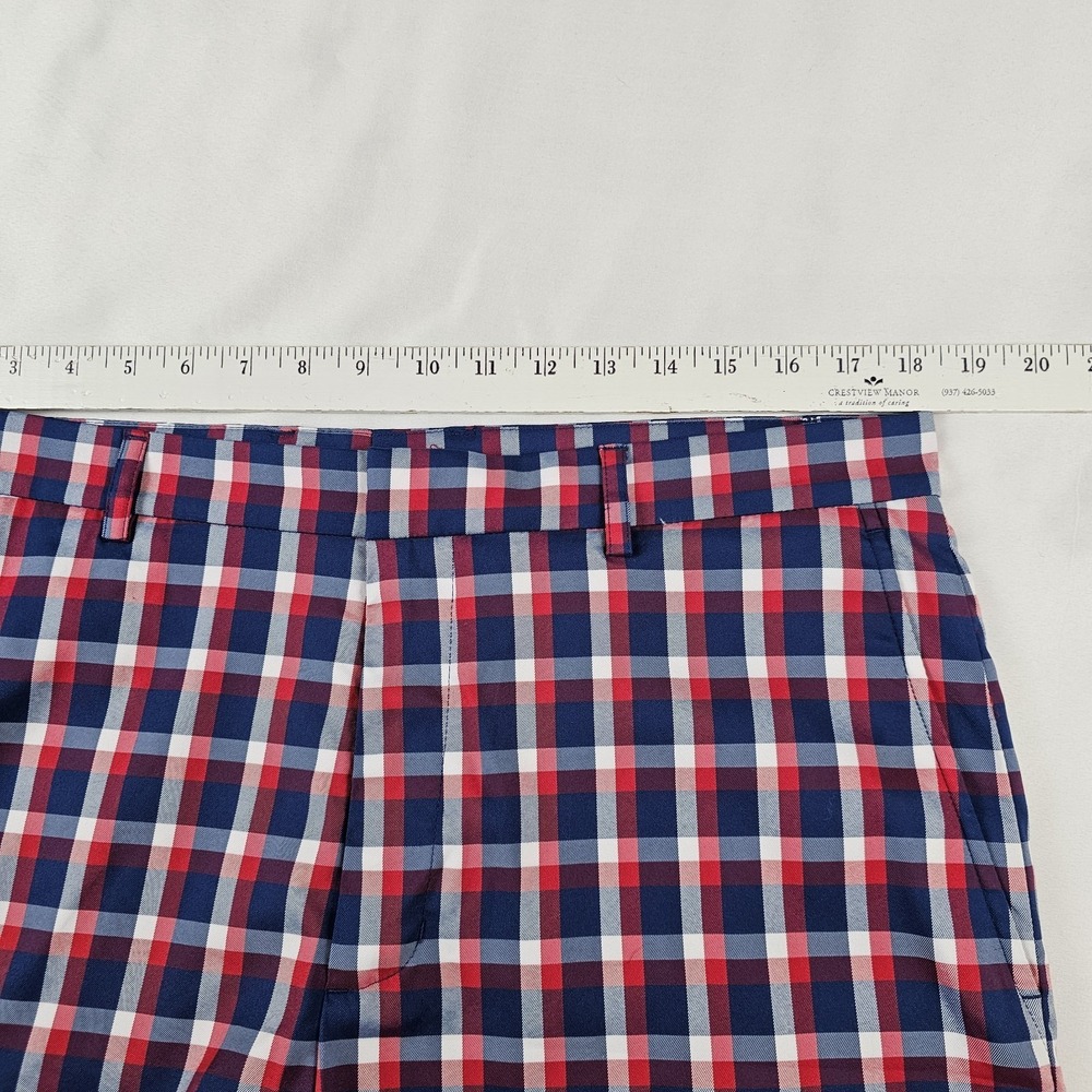 Walter Hagan Shorts Men's Size 36 Red Blue Plaid Flat Front - Picture 3 of 5